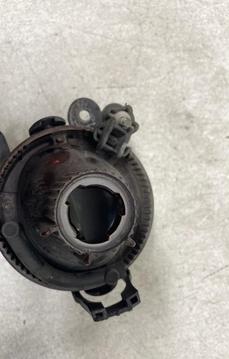Phare antibrouillard avant gauche Volkswagen GOLF V (1K1) 2.0 tdi 16v (2003-2008) occasion