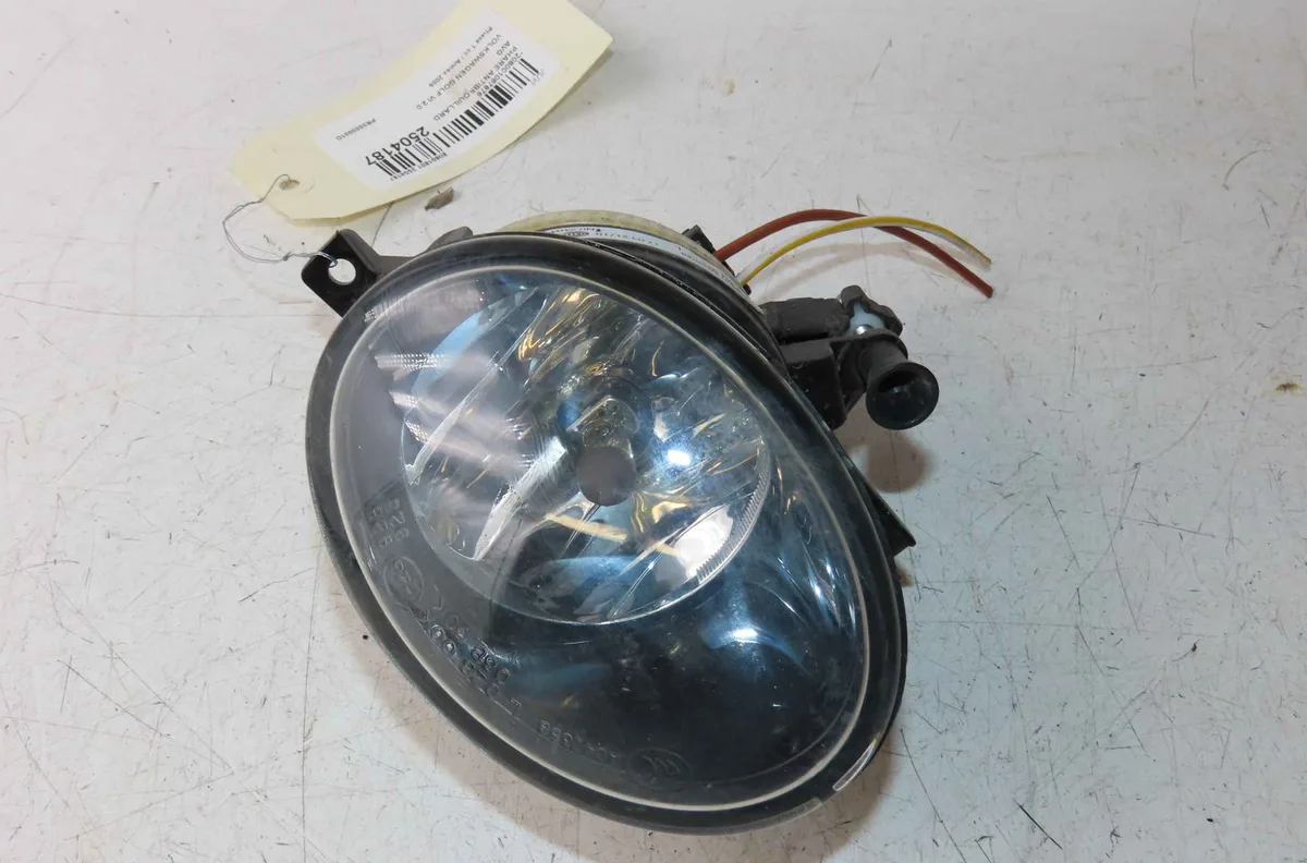 Phare antibrouillard avant gauche VOLKSWAGEN GOLF VI occasion
