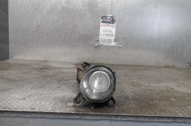 Phare antibrouillard avant gauche VOLKSWAGEN PASSAT 4  PASSAT 4 PHASE 2 occasion