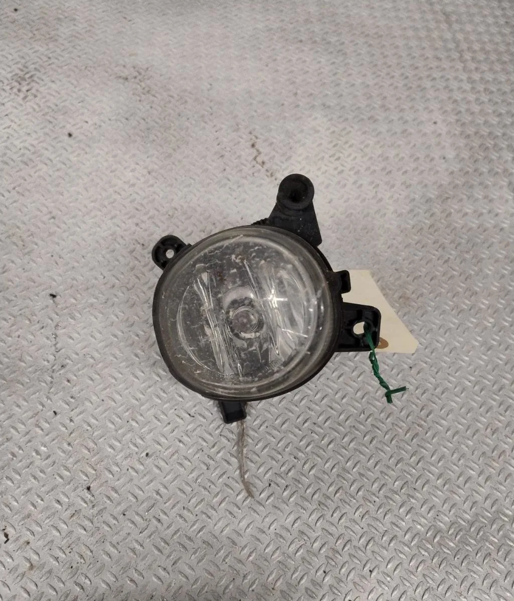 Phare antibrouillard avant gauche VOLKSWAGEN PASSAT 5 PASSAT 5 CC COUPE occasion