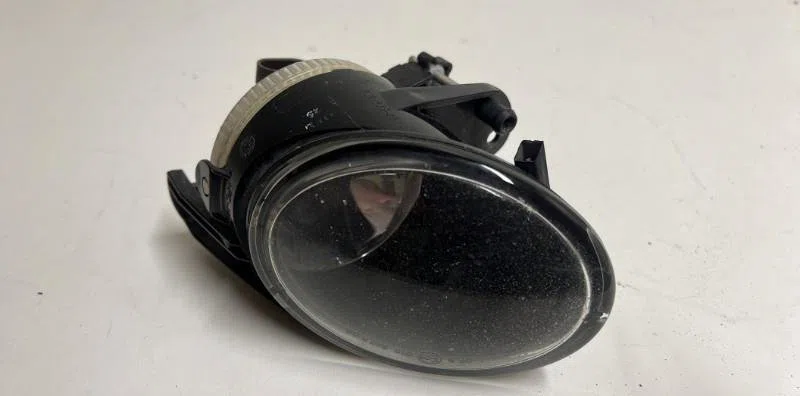 Phare antibrouillard avant gauche Volkswagen PASSAT B6 Variant (3C5) 2.0 tdi 16v (2005-2010) 5 portes occasion