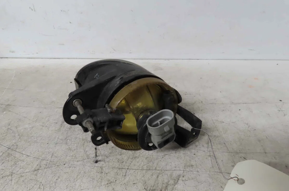 Phare antibrouillard avant gauche VOLKSWAGEN PASSAT V occasion