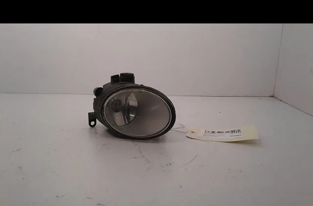 Phare antibrouillard avant gauche Volkswagen PHAETON (3D1, 3D2, 3D3, 3D4, 3D6, 3D7, 3D8, 3D9) 3.0 v6 tdi 4motion (2004-2