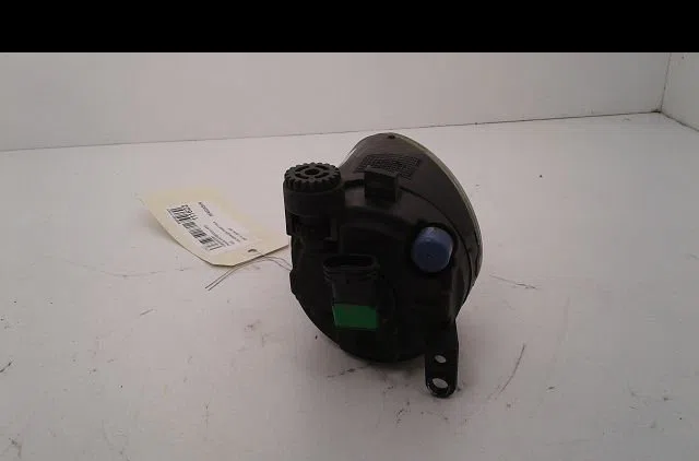Phare antibrouillard avant gauche Volkswagen PHAETON (3D1, 3D2, 3D3, 3D4, 3D6, 3D7, 3D8, 3D9) 3.0 v6 tdi 4motion (2004-2