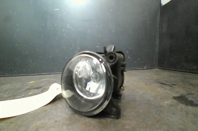 Phare antibrouillard avant gauche Volkswagen POLO (6N2) 1.9 sdi (1999-2001) 5 portes occasion