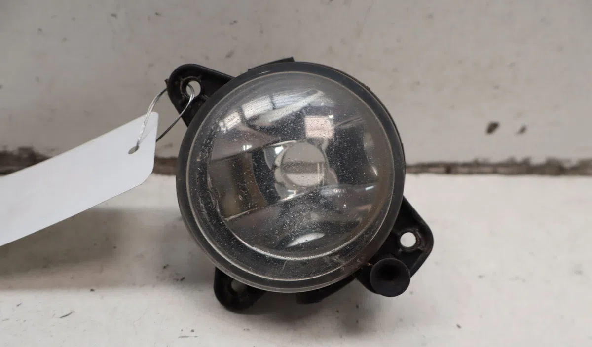 Phare antibrouillard avant gauche Volkswagen POLO (9N_, 9A_) 1.4 tdi (2001-2005) 3 portes occasion