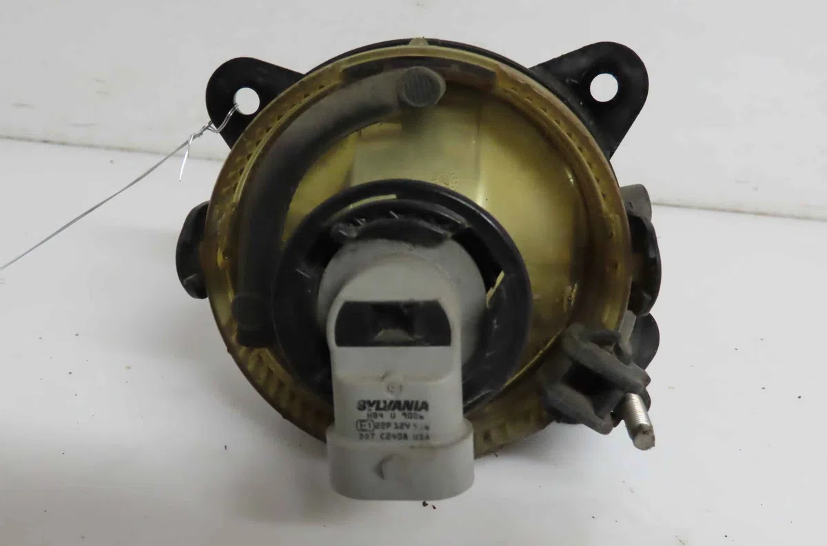 Phare antibrouillard avant gauche VOLKSWAGEN POLO IV occasion