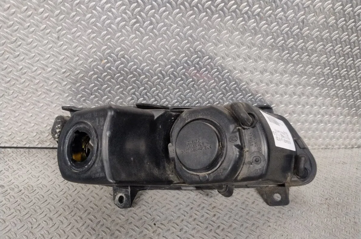 Phare antibrouillard avant gauche Volkswagen POLO V (6R1, 6C1) 1.2 (2009) occasion