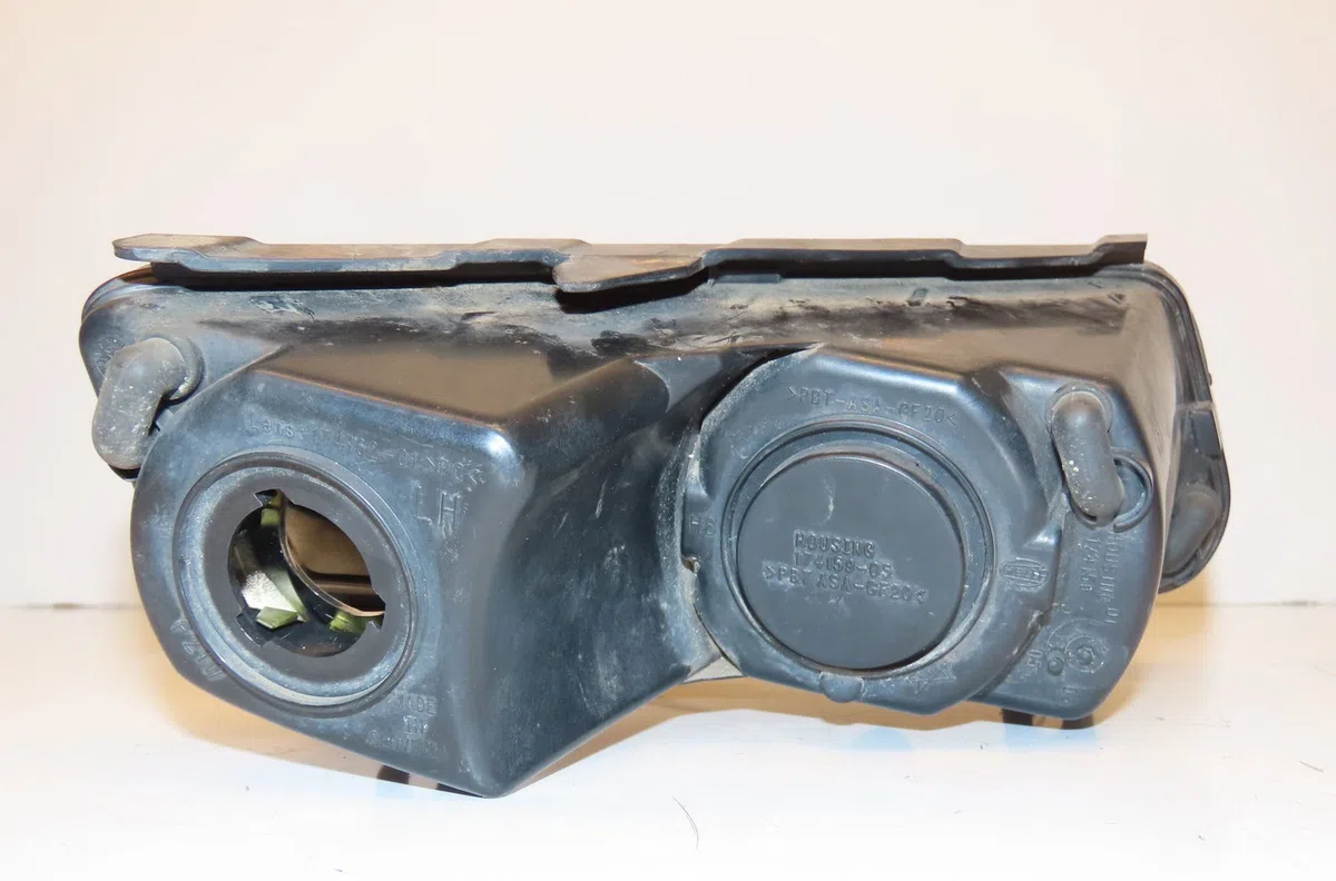 Phare antibrouillard avant gauche Volkswagen POLO V (6R1, 6C1) 1.2 (2009) occasion