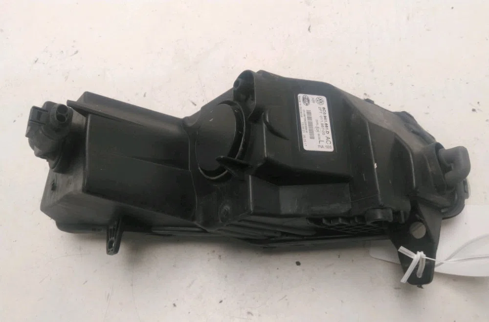 Phare antibrouillard avant gauche Volkswagen POLO V (6R1, 6C1) 1.4 tdi (2014) occasion
