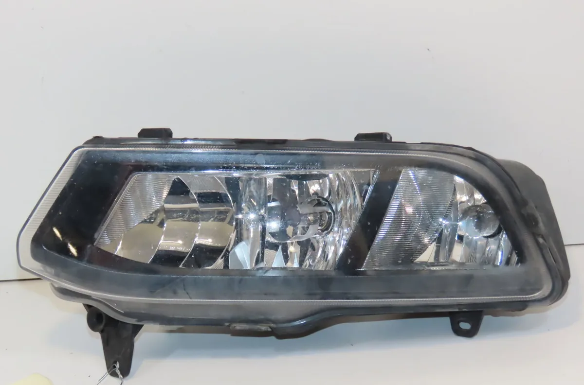 Phare antibrouillard avant gauche Volkswagen POLO V (6R1, 6C1) 1.4 tdi (2014) occasion