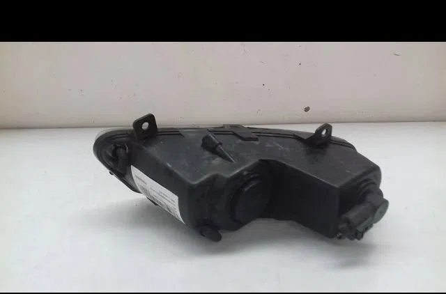 Phare antibrouillard avant gauche Volkswagen POLO V (6R1, 6C1) 1.6 tdi (2009) 5 portes occasion