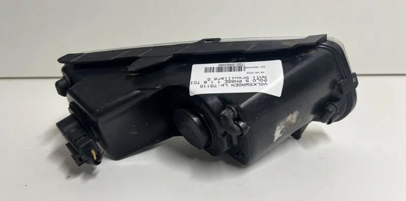 Phare antibrouillard avant gauche Volkswagen POLO V (6R1, 6C1) 1.6 tdi (2009) 5 portes occasion