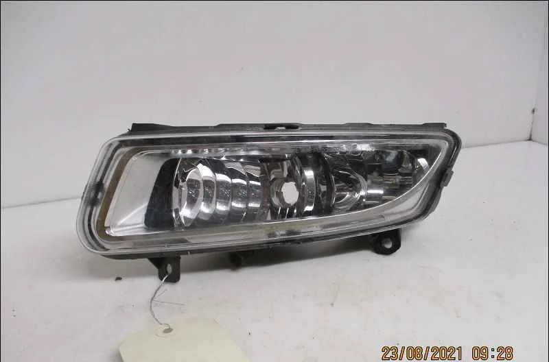 Phare antibrouillard avant gauche VOLKSWAGEN POLO V occasion