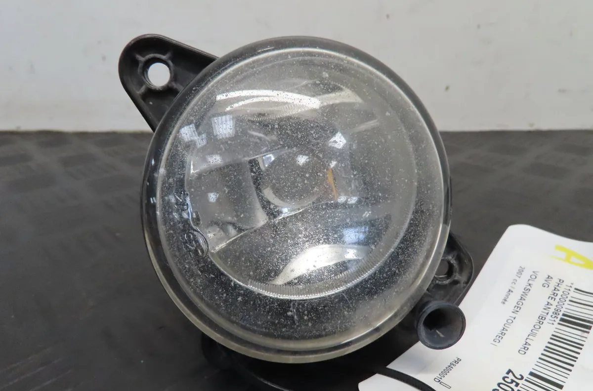Phare antibrouillard avant gauche Volkswagen TOUAREG (7LA, 7L6, 7L7) 3.0 v6 tdi (2004-2010) occasion