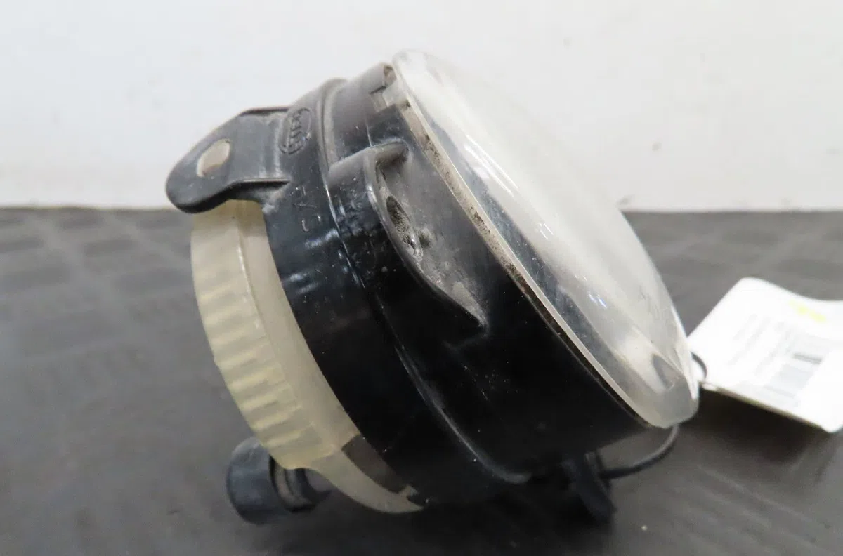 Phare antibrouillard avant gauche Volkswagen TOUAREG (7LA, 7L6, 7L7) 3.0 v6 tdi (2004-2010) occasion