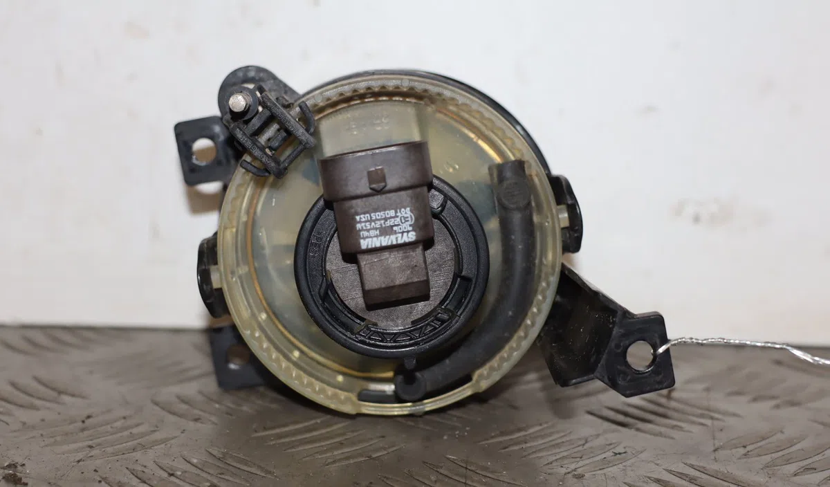 Phare antibrouillard avant gauche Volkswagen TOURAN (1T1, 1T2) 2.0 fsi (2003-2007) occasion