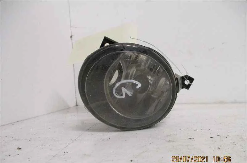 Phare antibrouillard avant gauche VOLKSWAGEN TOURAN I occasion