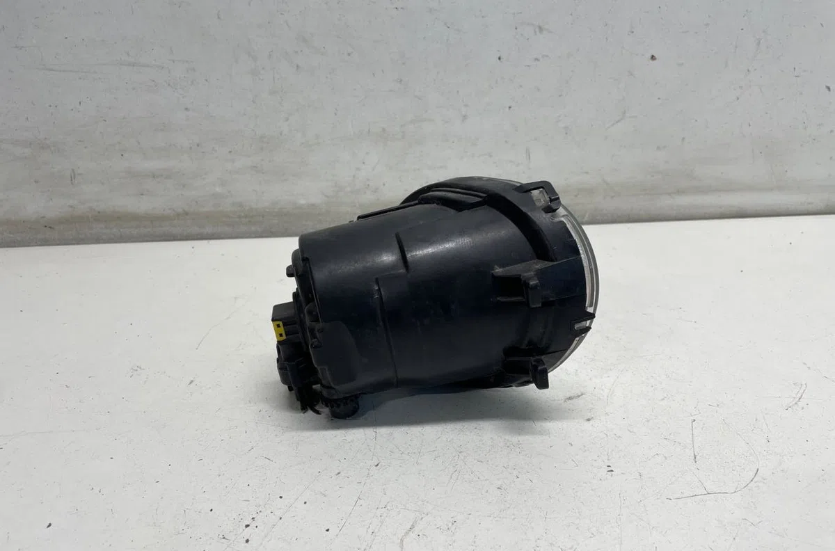 Phare antibrouillard avant gauche Volvo C30 (533) 1.6 d (2006-2012) occasion