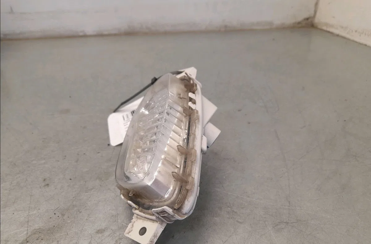 Phare antibrouillard avant gauche Volvo V40 Cross Country (526) T3 (2015-2019) occasion