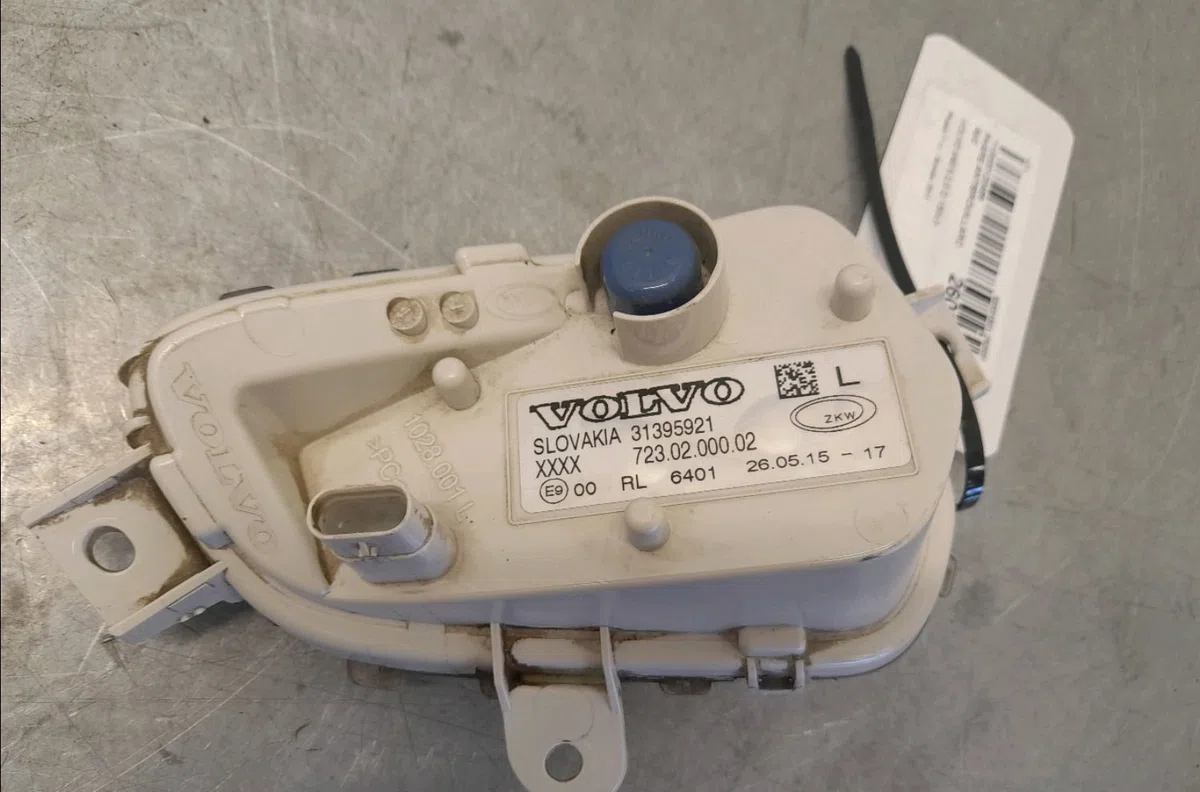 Phare antibrouillard avant gauche Volvo V40 Cross Country (526) T3 (2015-2019) occasion