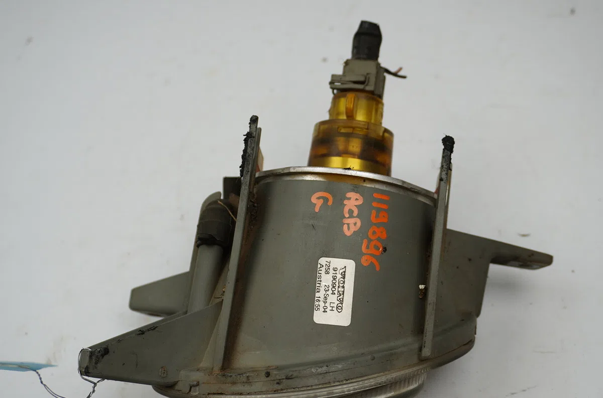 Phare antibrouillard avant gauche Volvo V70 II (285) D5 awd (2002-2007) occasion
