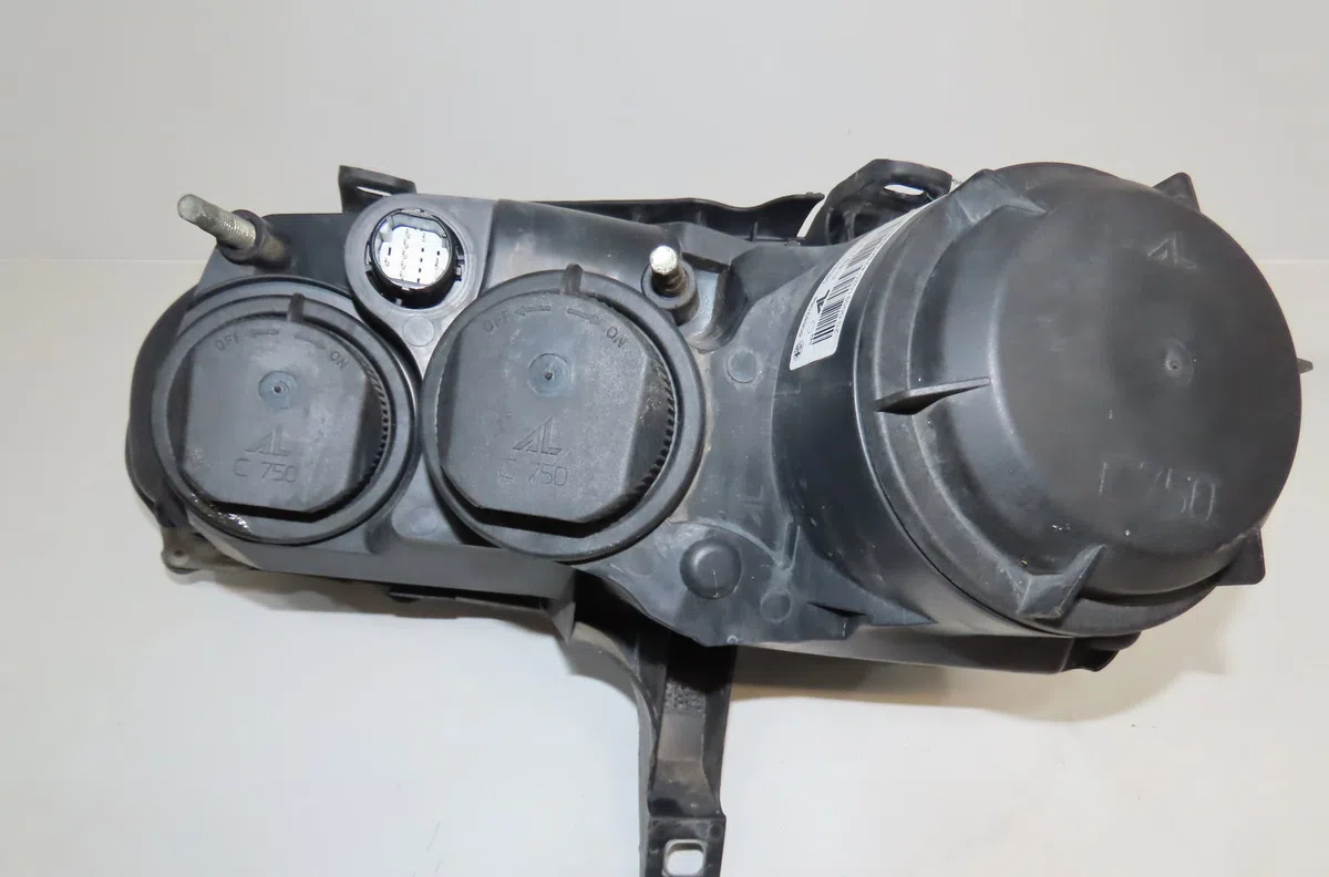 Phare droit Alfa romeo 159 Sportwagon (939_) 1.9 jtdm 8v (939bxe1b) (2006-2011) occasion