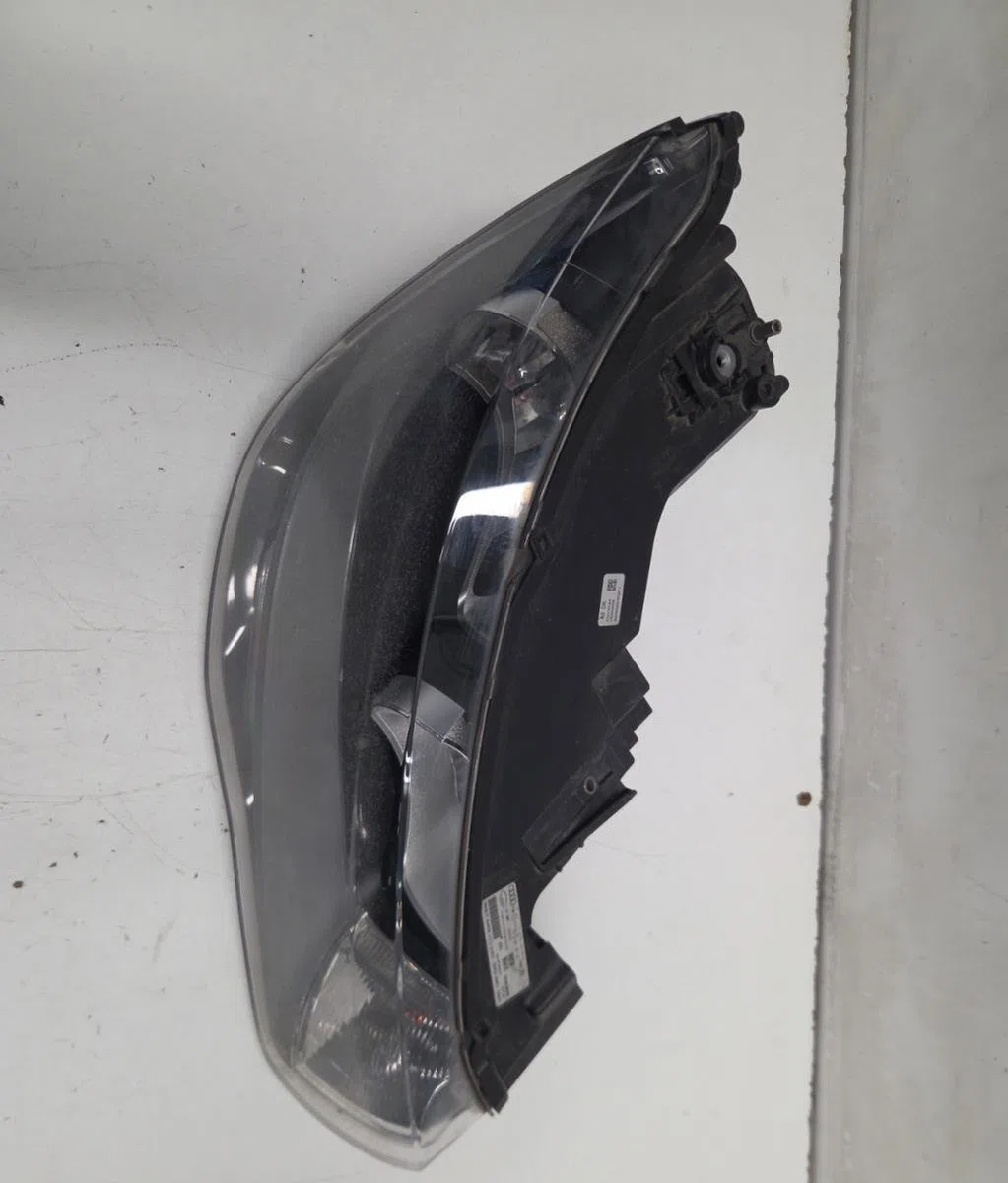 Phare droit AUDI A1 1 SPORTBACK PHASE 1 occasion
