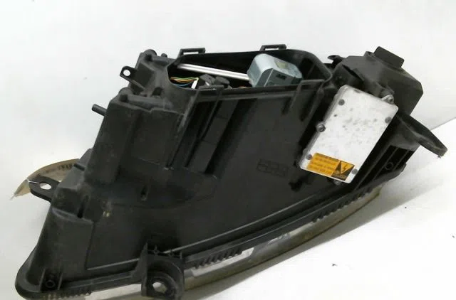 Phare droit Audi A6 C6 Avant (4F5) 3.0 tdi quattro (2006-2008) occasion