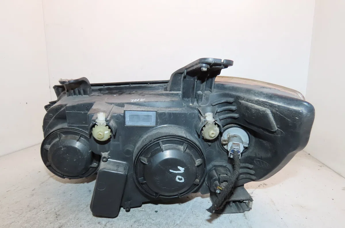 Phare droit Chevrolet AVEO 3-5 portes (T300) 1.3 d (2011-2015) occasion