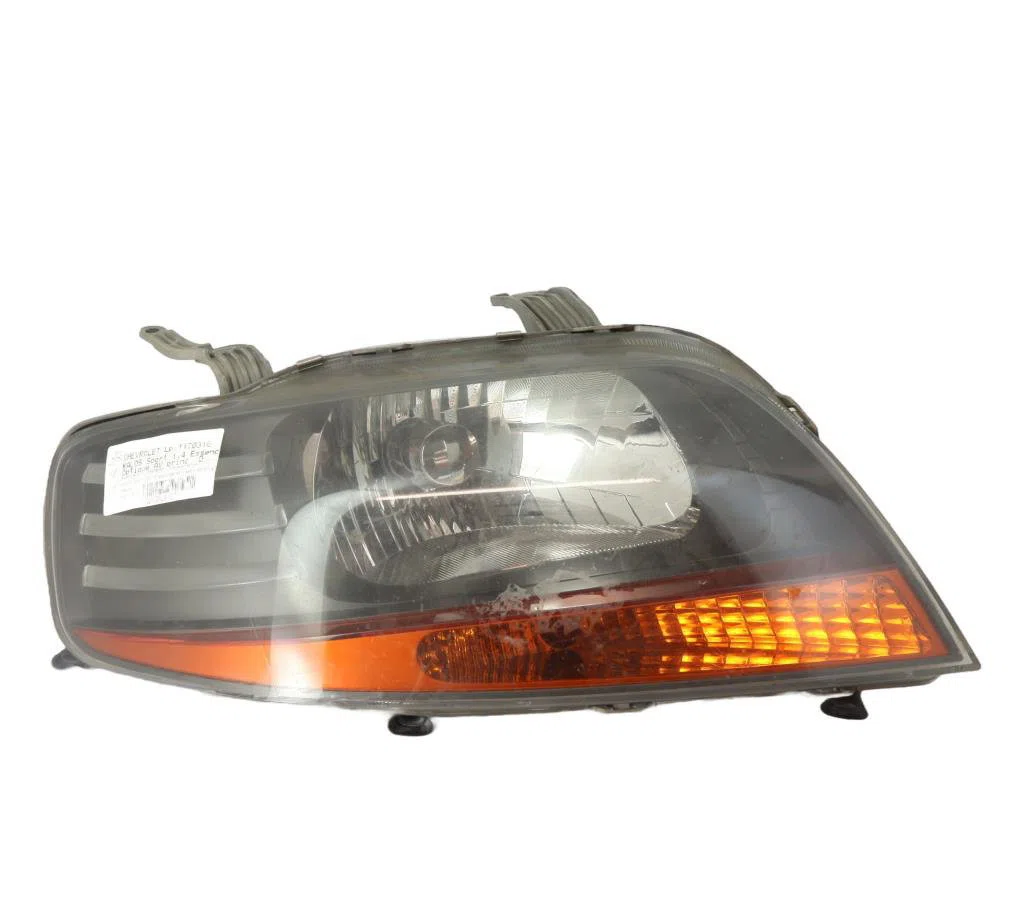 Phare droit Chevrolet AVEO - KALOS 3-5 portes (T200) 1.4 16v (2003-2008) occasion
