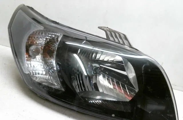 Phare droit Chevrolet AVEO - KALOS 3-5 portes (T250, T255) 1.2 (2008) 5 portes occasion