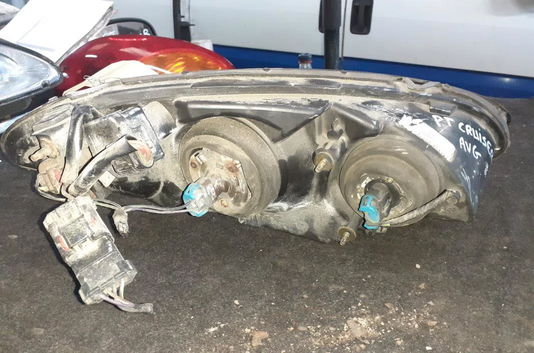 Phare droit Chrysler PT CRUISER (PT_) 2.2 crd (2002-2010) occasion