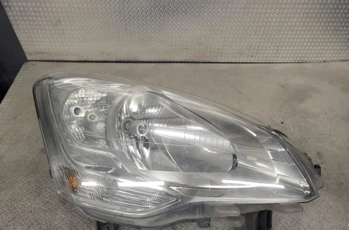 Phare droit CITROEN BERLINGO 2 BERLINGO 2 PHASE 3 occasion