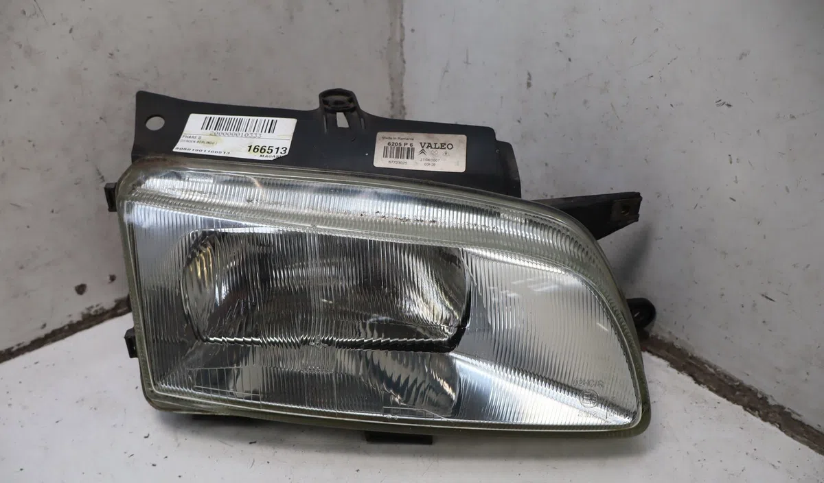 Phare droit Citroen BERLINGO - BERLINGO FIRST Monospace (MF_, GJK_, GFK_) 2.0 hdi 90 (mfrhy) (1999-2005) occasion