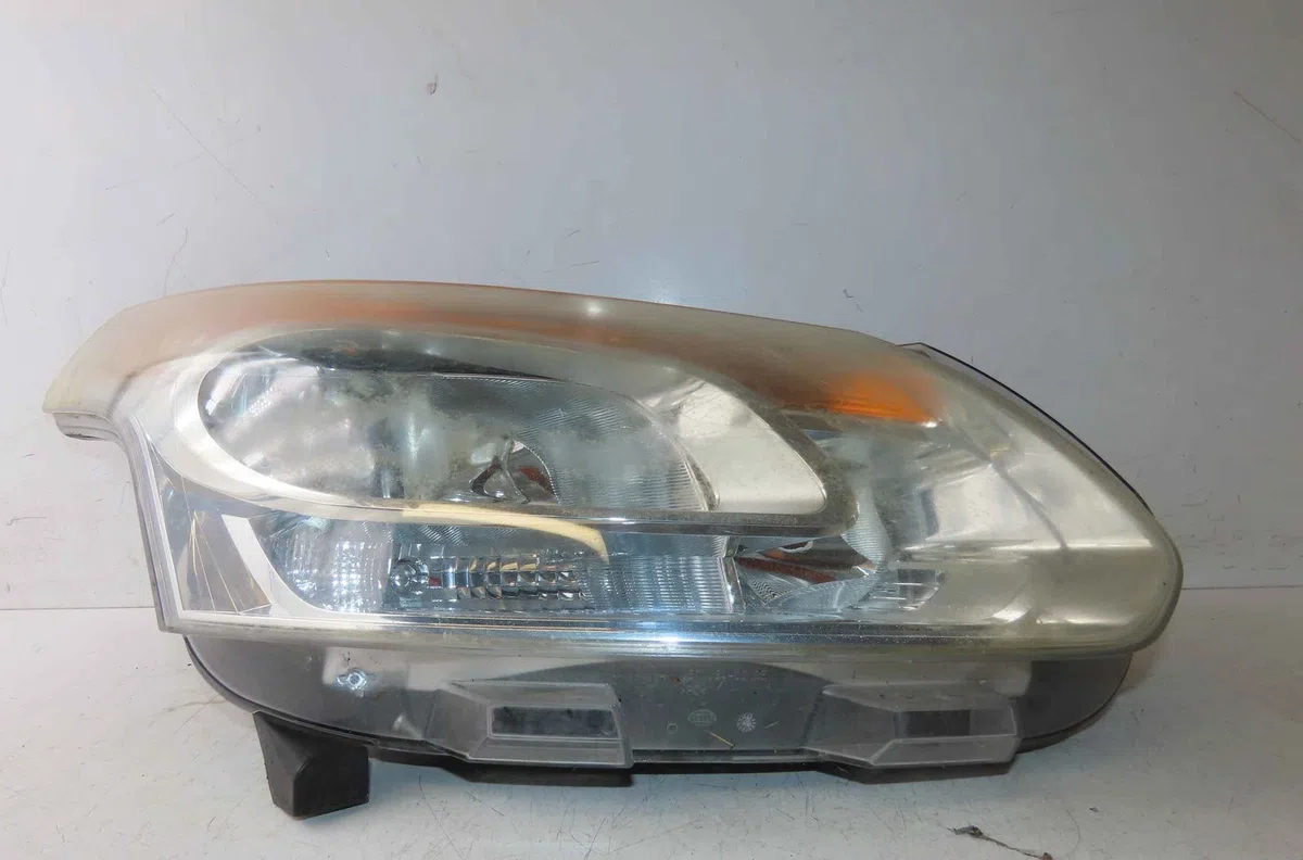 Phare droit CITROEN C3 PICASSO occasion