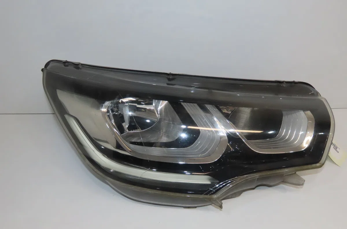 Phare droit Citroen C4 II (NC_) 1.6 bluehdi 120 (2015) occasion