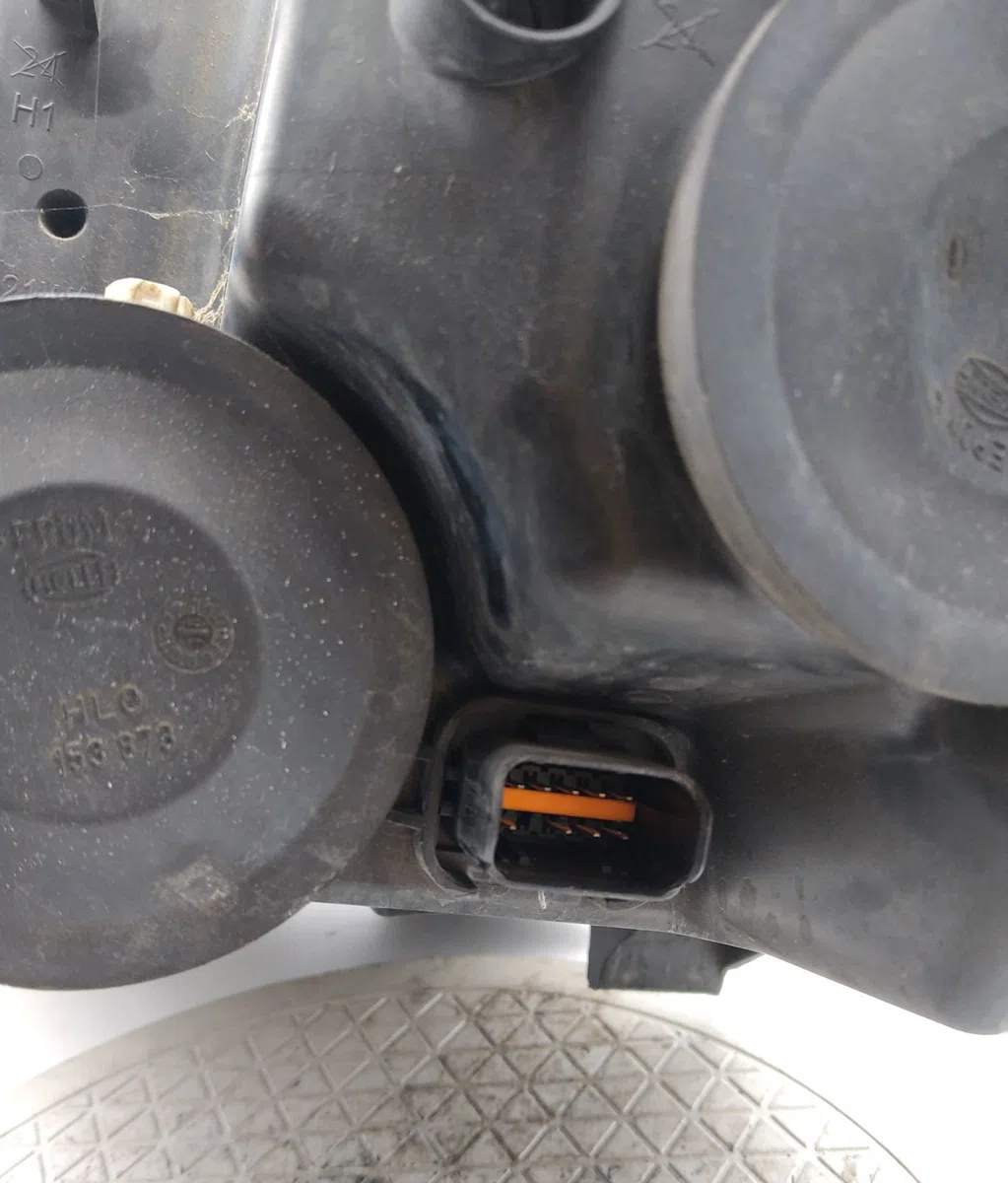 Phare droit CITROEN C4 PICASSO I occasion