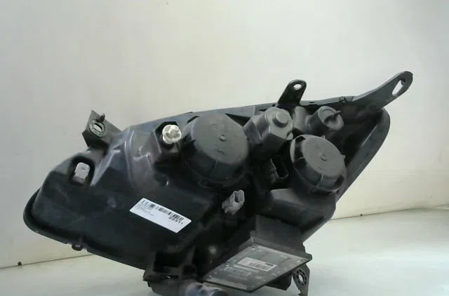 Phare droit Citroen C5 I (DC_) 2.2 hdi (dc4hxb, dc4hxe) (2001-2004) occasion