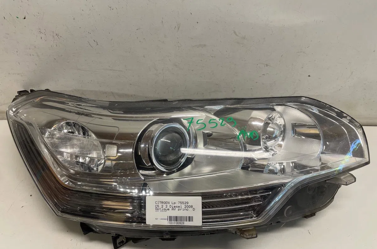 Phare droit Citroen C5 III (RD_) 2.0 hdi (rdrhda) (2008) occasion