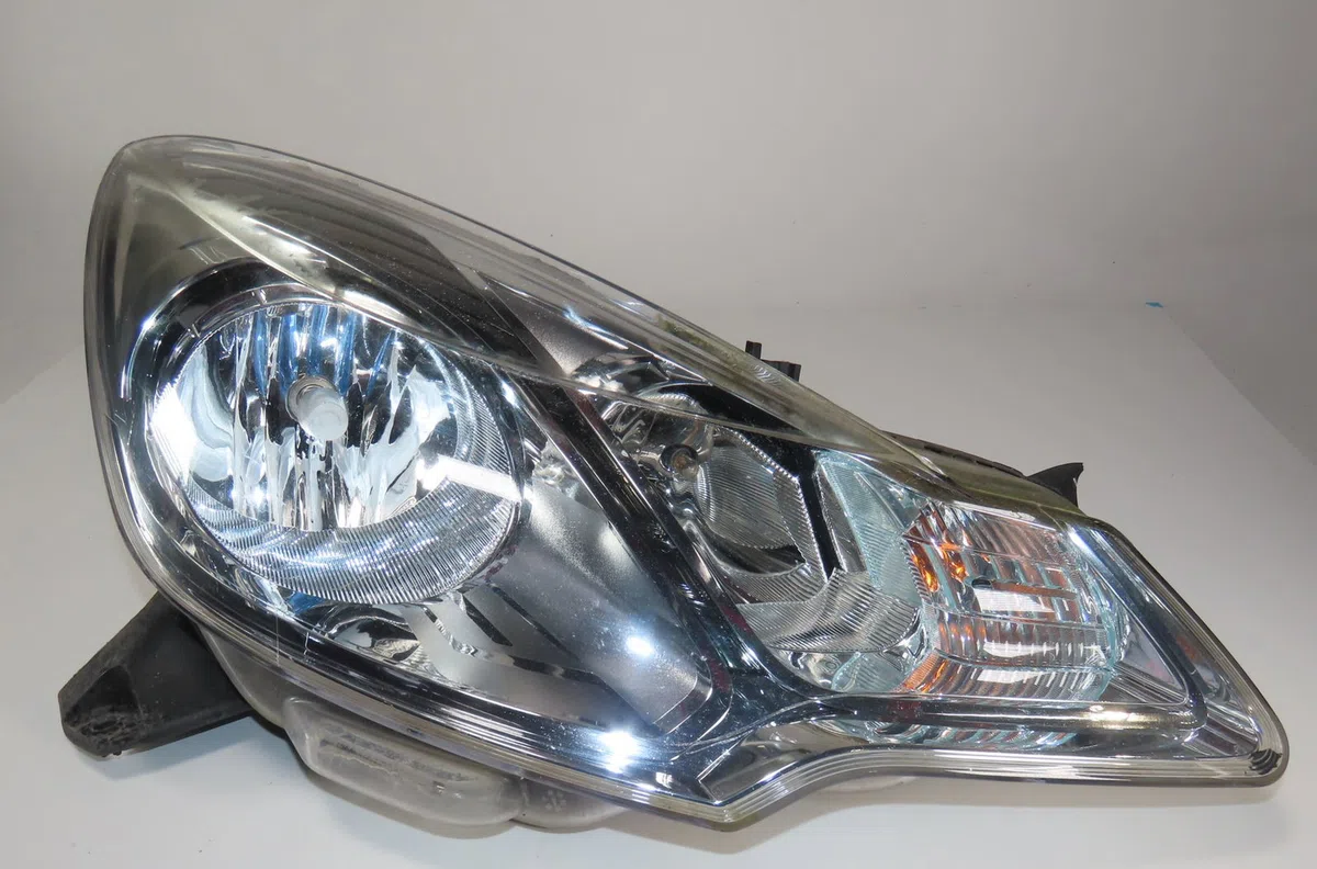 Phare droit Citroën DS3 (SA_) 1.6 hdi 110 (2009-2015) occasion