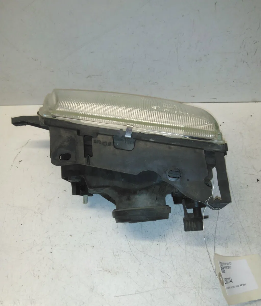 Phare droit Citroen SAXO (S0, S1) 1.4 vts (1996-2003) occasion