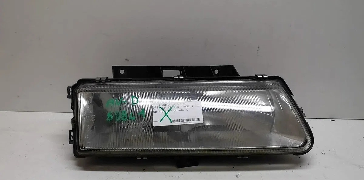 Phare droit Citroen XANTIA (X1_, X2_) 1.9 d (1994-1998) occasion