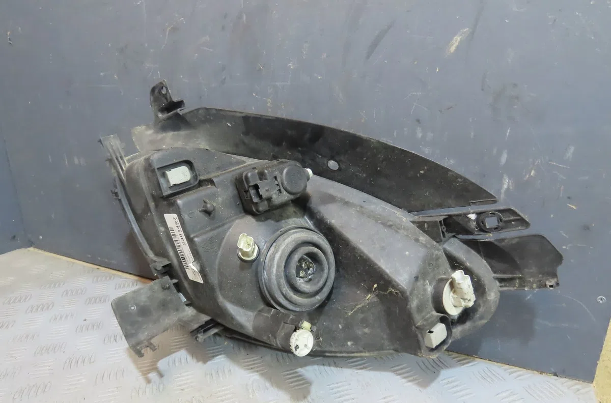 Phare droit Citroen XSARA PICASSO (N68) 2.0 hdi (1999-2011) 5 portes occasion