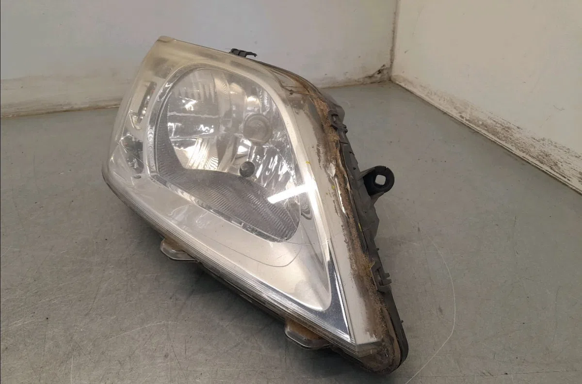 Phare droit Dacia LOGAN MCV (KS_) 1.5 dci (ks04) (2010-2013) occasion