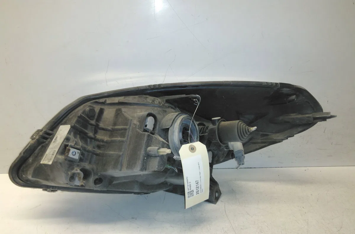 Phare droit DACIA SANDERO I occasion