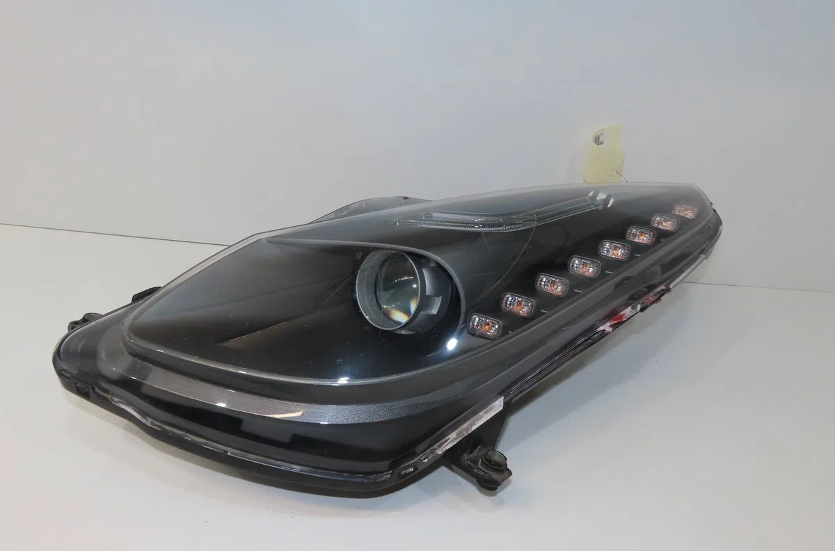 Phare droit Ferrari F12 Berlinetta (F152) 6.3 (2012) occasion