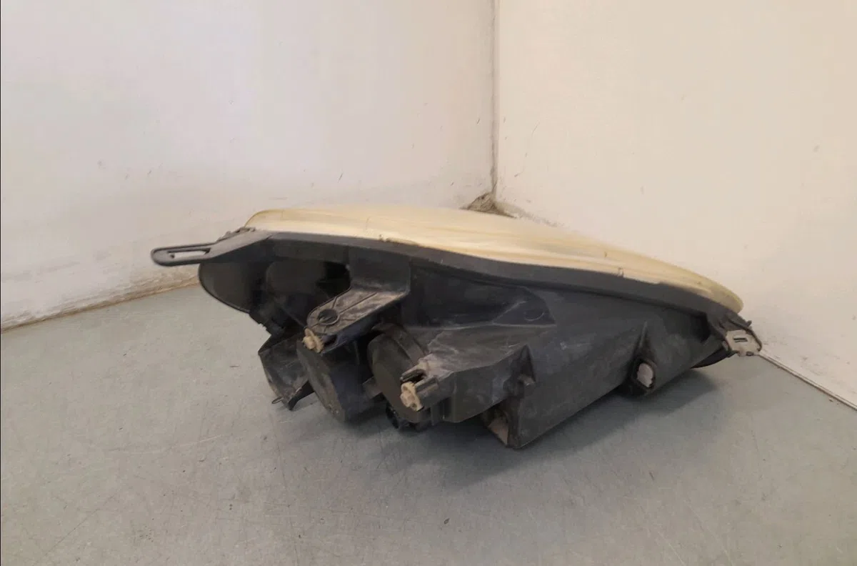 Phare droit Fiat GRANDE PUNTO (199_) 1.2 (2005) occasion