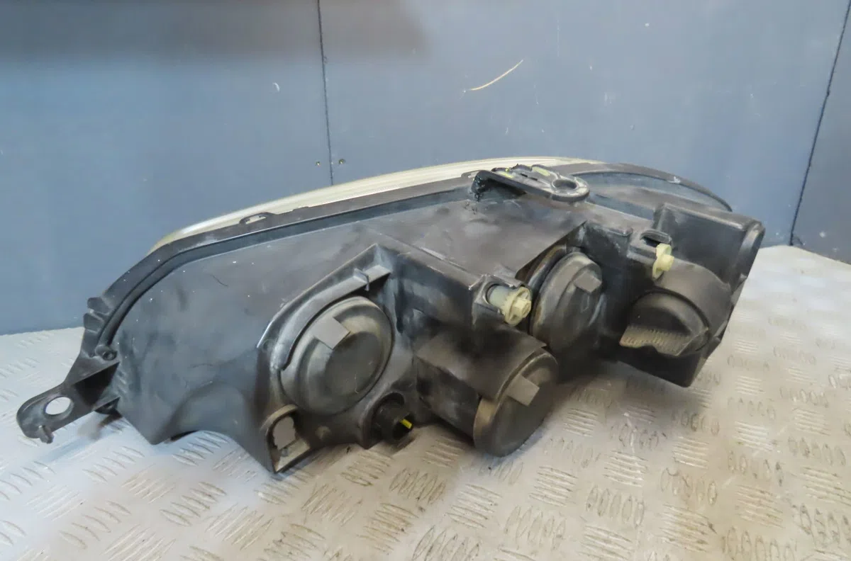Phare droit Fiat PUNTO (188_) 1.3 jtd 16v (2003-2012) 5 portes occasion