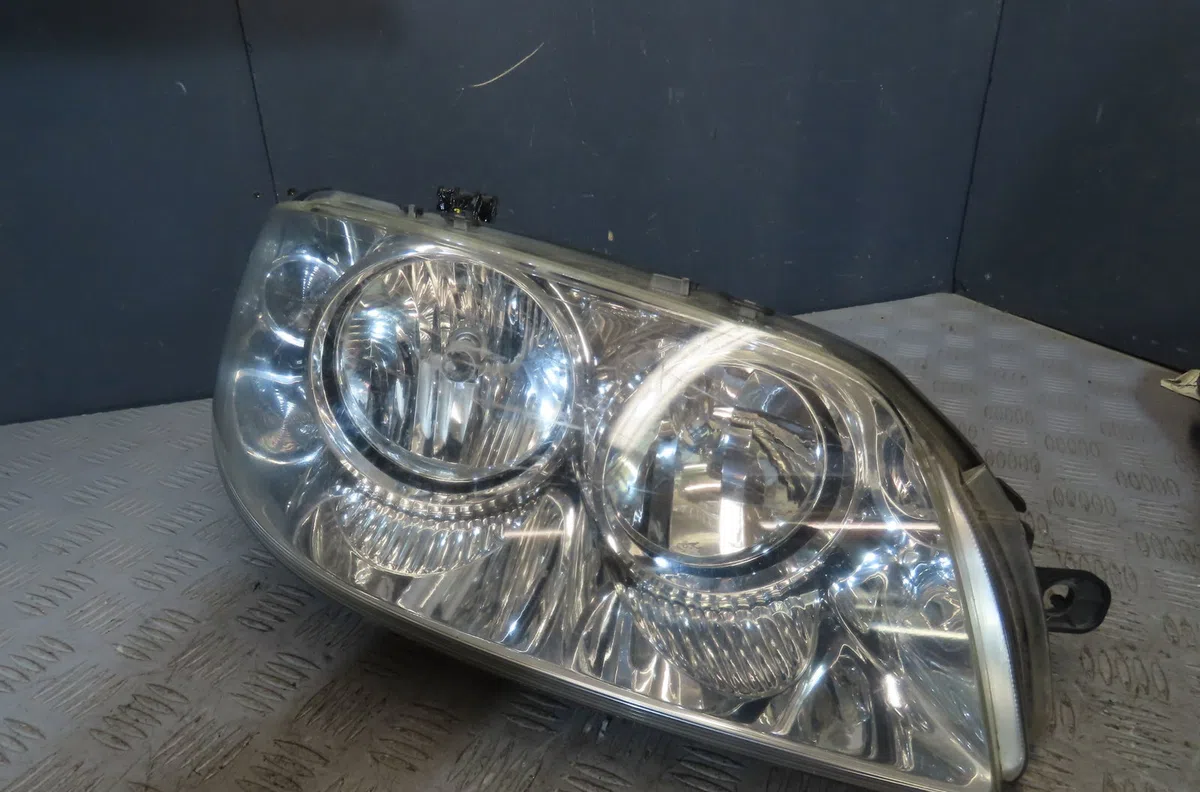 Phare droit Fiat PUNTO (188_) 1.3 jtd 16v (2003-2012) 5 portes occasion